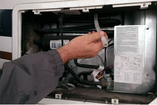 Прочистка слива (дренаж) холодильника в Луховицах